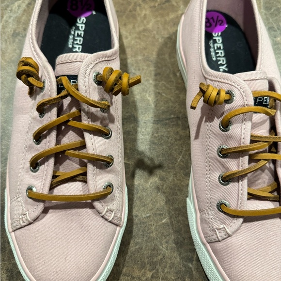 New -  light pink Sperry Shoes. - Picture 2 of 4